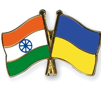 flag-pins-india-ukraine